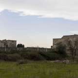 Strada privata Deserto � un'antica via che si distende nelle campagne del quartiere Stanic: ospita una chiesa del 200 e una masseria fortificata del 700